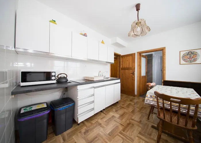 Harenda 39 Kwatera prywatna *